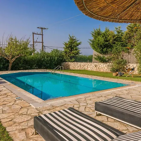 Вилла Summer Breeze Kefalonia Свороната